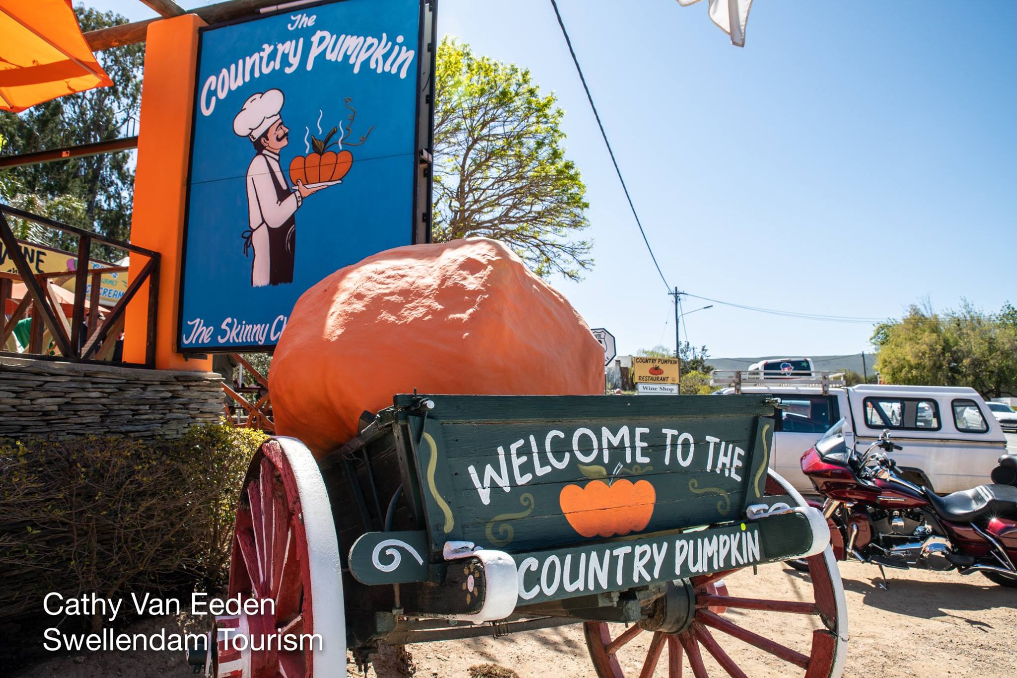 42348548_2137073113200897_1971195645888823296_n